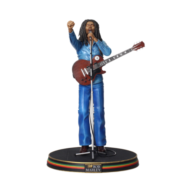 Figura de PVC de la marca SD Toys de Bob Marley con 23.5 cm de Altura y una base de 17 cm de Ancho. (23,5x17x13 cm)