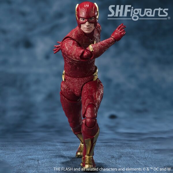 Figura de la línea S.H Figuarts basada en la película "The Flash" de DC de Tamaño 15 cm con todo lujo de detalle