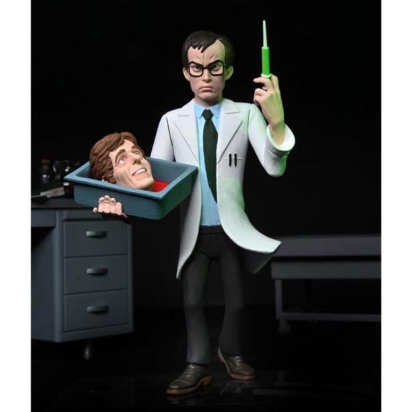 Neca presenta, dentro de su línea de productos Scale Action Figure, a Herbert West, el doctor de la película "Re-Animator". La figura mide unos 15 cm. y está basada en los dibujos animados para la colección Toony Terrors.