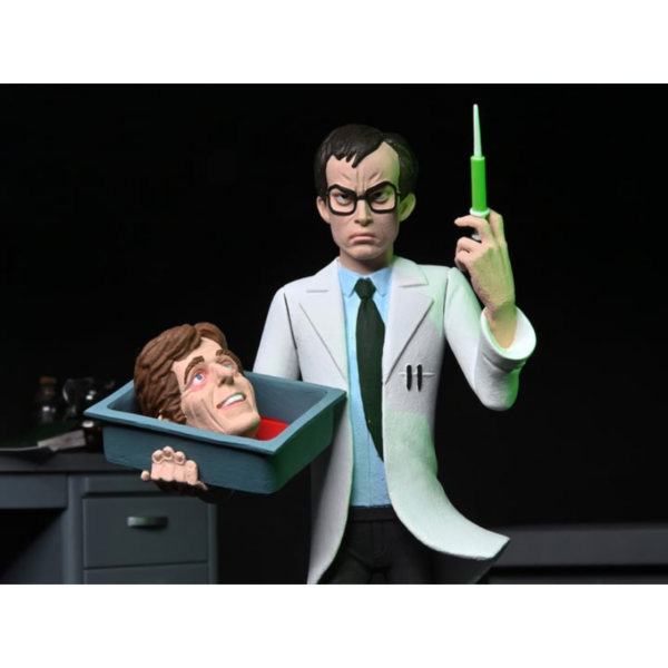 Neca presenta, dentro de su línea de productos Scale Action Figure, a Herbert West, el doctor de la película "Re-Animator". La figura mide unos 15 cm. y está basada en los dibujos animados para la colección Toony Terrors.