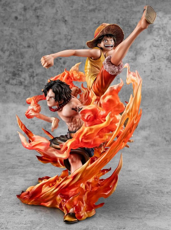 Estatuas One Piece Estatua fabricada en PVC de la serie ´One Piece´. Modelo de la línea ´P.O.P NEO-Maximum´ de MegaHouse, tamaño aprox. 25 cm.