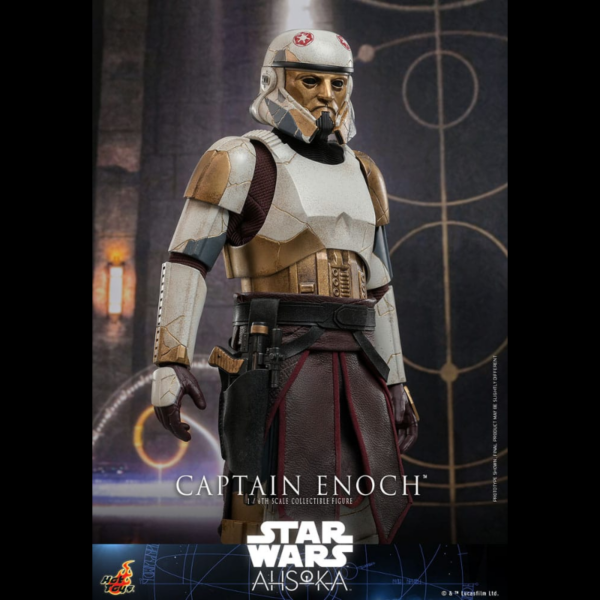 ¡Recluta hoy la figura del Capitán Enoch en tu colección de Star Wars!