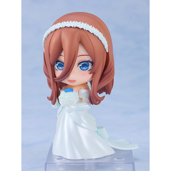 Figura articulada del anime "The Quintessential Quintuplets" de la línea Nendoroid, tamaño aprox. 10 cm. Viene con accesorios en una caja con ventana.