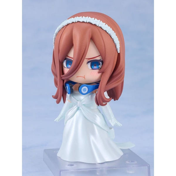 Figura articulada del anime "The Quintessential Quintuplets" de la línea Nendoroid, tamaño aprox. 10 cm. Viene con accesorios en una caja con ventana.