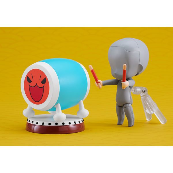 Good Smile Company presenta, dentro de la colección Nendoroid, la figura de Don Wada. Mide 8 cm y está basada en su aparición en el juego de "Taiko no Tatsujin". Contiene tres placas faciales y complementos (1x Tamashii (una especie de fantasma remolino grisaceo, bachi más partes de mano para usar con otros Nendoroid y una base).