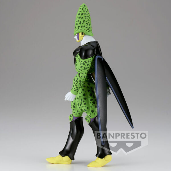 Una fantástica Figura de Banpresto. Fabricada en plástico, mide 20 cm.