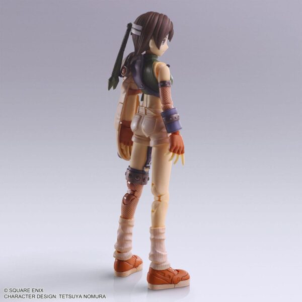 Figuras Final Fantasy Figura articulada del videojuego ´Final Fantasy VII´. Fabricada por Square Enix de la línea ´Bring Arts´. Mide aprox. 13 cm. Viene con accesorios en una caja con ventana.