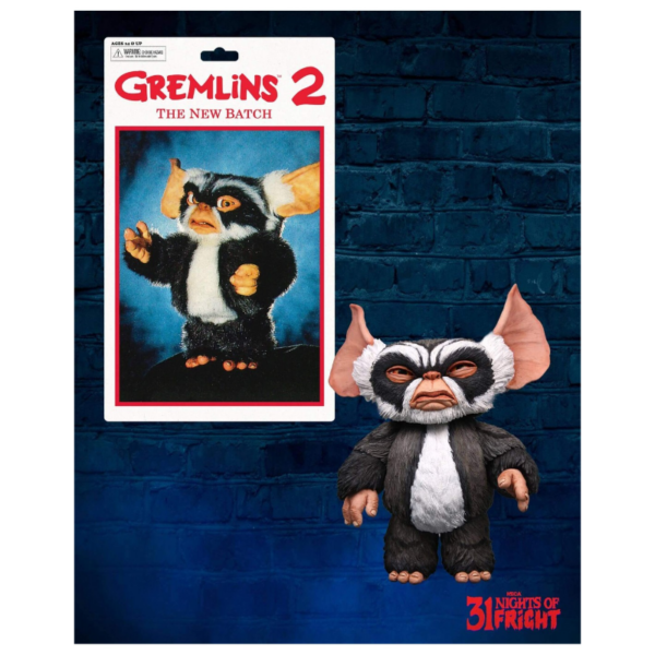 NECA presenta esta figura de George The Mogwai, basada en su aspecto en la película "Gremlins 2 the New Batch". Es una figura articulada de 12 cm aproximadamente.