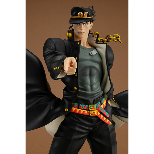 Good Smile Company presenta, dentro de la colección Pop Up Parade, la figura de Jotaro Kujo. Está basada en el personaje del anime "Jojo's Bizarre Adventure: Stardust Crusaders" y mide 19 cm.