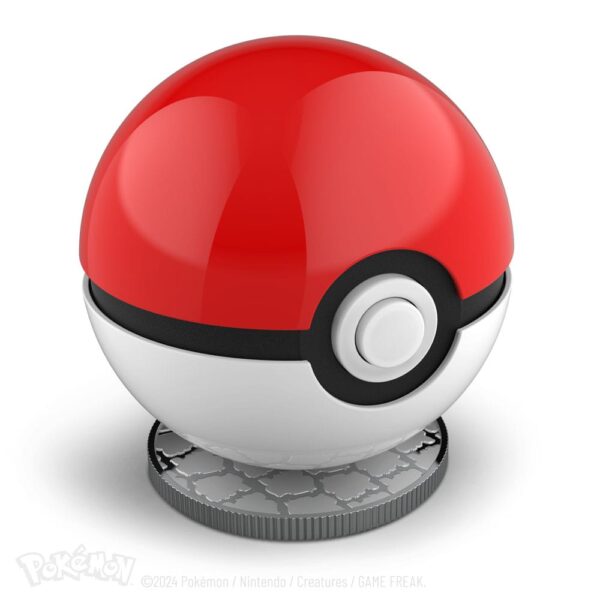 Réplicas: otras escalas Pokémon Fans de Pokémon de todas las edades disfrutarán con la réplica exacta de Malla Ball. Diámetro de la Malla Ball aprox. 8 cm, tamaño de la caja aprox. 9 x 10 x 10 cm. Con función de luz LED, pilas incluidas.