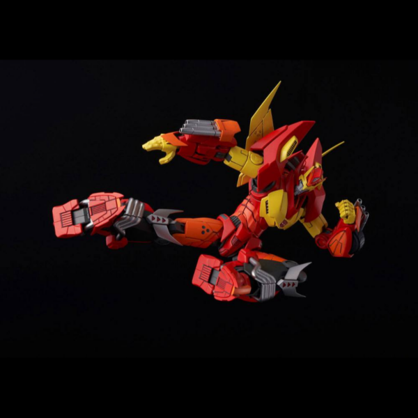 Figuras Transformers Siguiendo la línea "Furai Model" de Flame Toys nos llega el modelo Optimus Prime. Mide 15 cm. Viene en una caja de regalo.