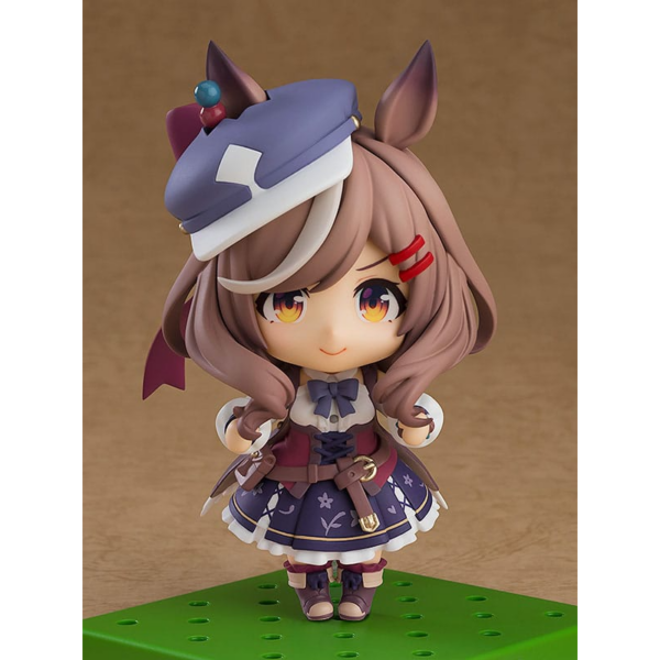 Figuras Uma Musume Pretty Derby Figura articulada de Special Week del anime ´Uma Musume Pretty Derby´ de la línea Nendoroid, tamaño aprox. 10 cm. Viene con accesorios en una caja con ventana.