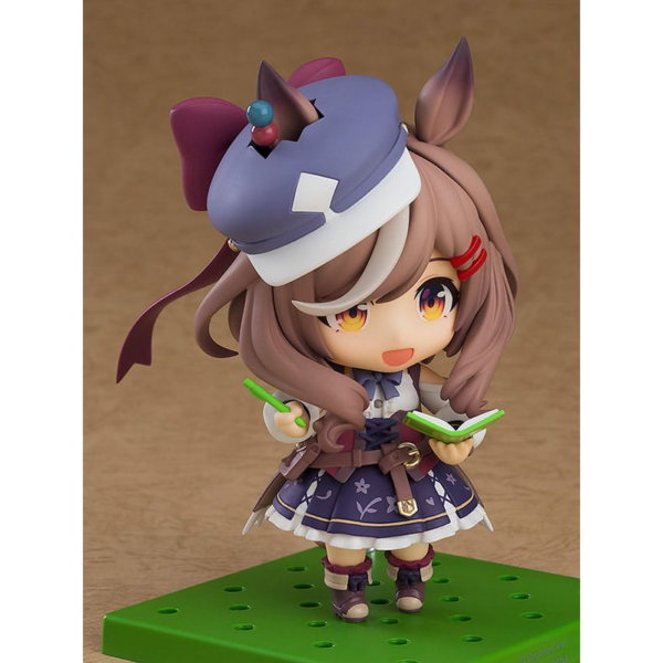 Figuras Uma Musume Pretty Derby Figura articulada de Special Week del anime ´Uma Musume Pretty Derby´ de la línea Nendoroid, tamaño aprox. 10 cm. Viene con accesorios en una caja con ventana.