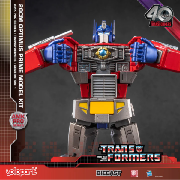 Kit de Modelismo Transformers Yolopark nos presenta el modelo del "Transformers: Generation One", tamaño aprox, 20 cm. Usando la tecnología de ensamblaje Snap-Fit no tendrás problemas a la hora de montarlo. No requiere pintado.