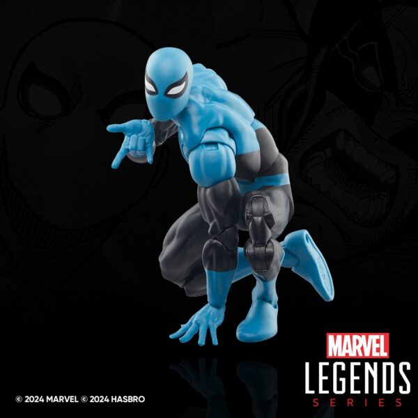 Hasbro presenta, dentro de la colección Marvel Legends Series, este pack de 2 figuras: Lobezno y Spider-Man. Miden 15 cm y están basadas en su aspecto cuando formaron parte de "Los 4 Fantásticos". Se incluyen 6x manos alternativas para las figuras.