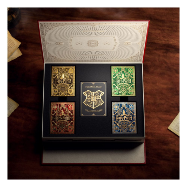 HARRY POTTER BARAJA DE CARTAS BOX SET (4 BARAJAS)